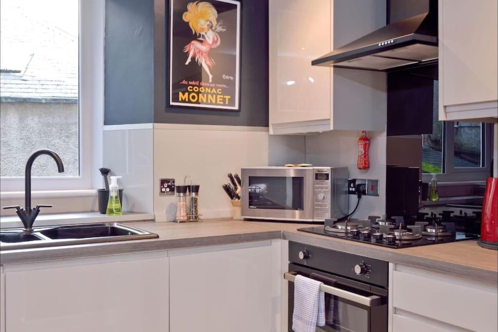 Apartment In Scottish Borders Джедбърг Екстериор снимка